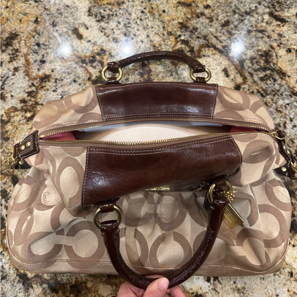 Coach Handbag - Picture 10 of 11